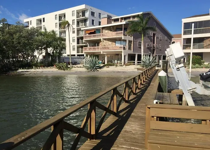 Blue Haven - Waterfront, Heated Pool, Bay Clearwater Beach
