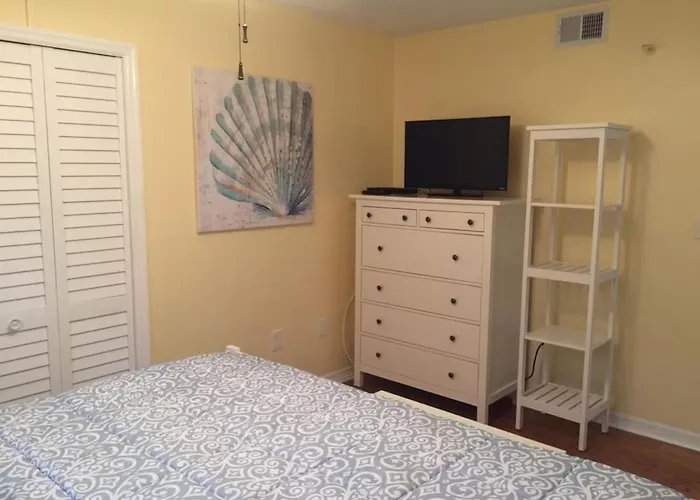 Blue Haven - Waterfront, Heated Pool, Bay