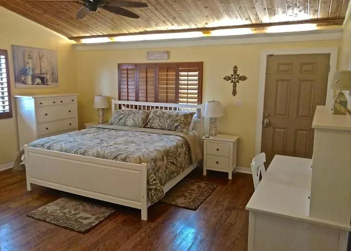 Blue Haven - Waterfront, Heated Pool, Bay Clearwater Beach