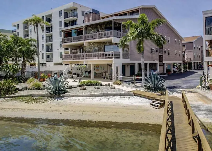 Blue Haven - Waterfront, Heated Pool, Bay * Clearwater Beach