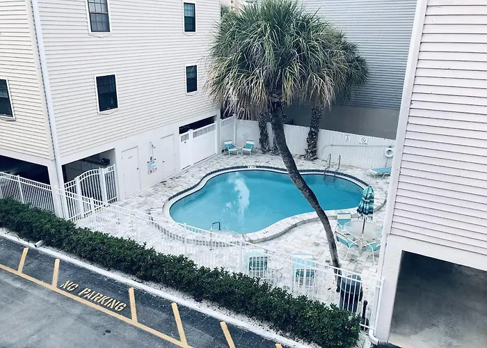 Blue Haven - Waterfront, Heated Pool, Bay Apartment *