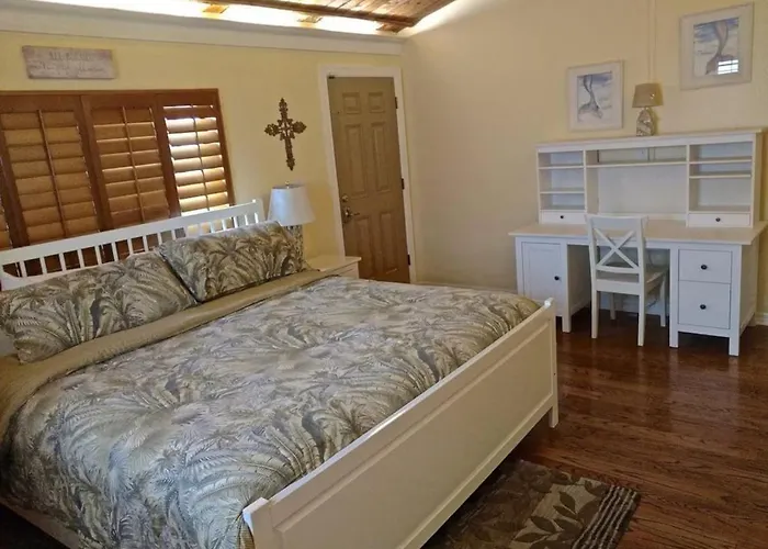 Blue Haven - Waterfront, Heated Pool, Bay * Clearwater Beach